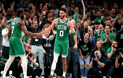 爱游戏官方入口-转会期体能课后，波士顿凯尔特人回应争议备战中超，更衣室稳定，心理建设被强调的简单介绍