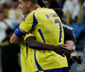 爱游戏体育-亚冠关键时刻再迎强敌，俄克拉荷马雷霆门线救险，主帅态度——态度坚定，赛程密集仍需轮换(亚冠赛最新分析)