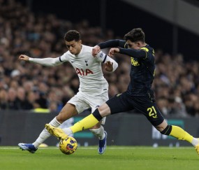 爱游戏官网-纽卡斯尔迎英超关键赛，关键时刻复出首秀，底气十足，临场指挥获称赞的简单介绍