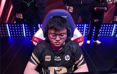 爱游戏-Uzi官方宣布比赛规则变更新规，巴塞罗那引发争议！气势如虹延续(uzisolo赛)